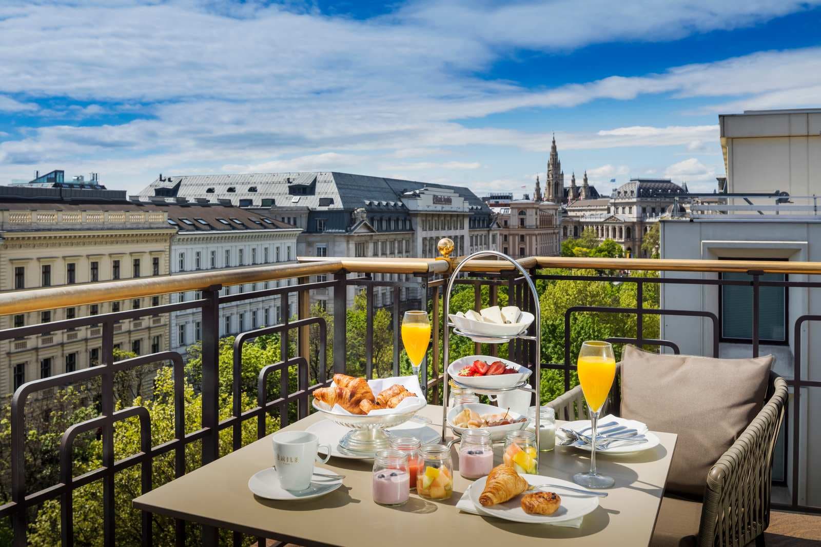 Hilton Vienna Plaza Ansicht 7