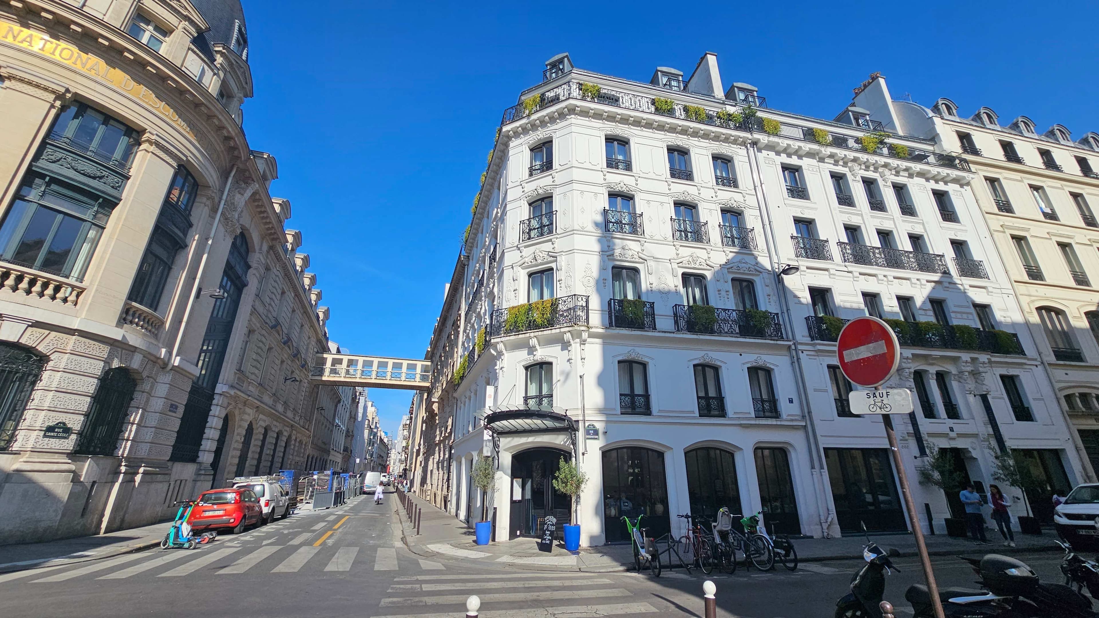 Hotel De Nell Ansicht 2