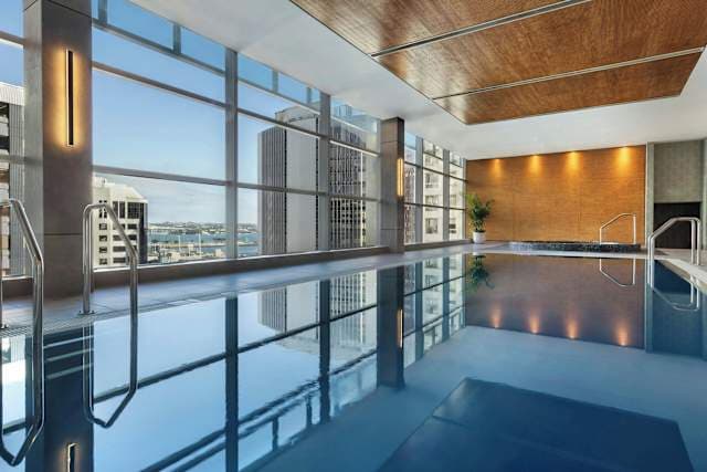 Hotel Stamford Plaza Ansicht 2