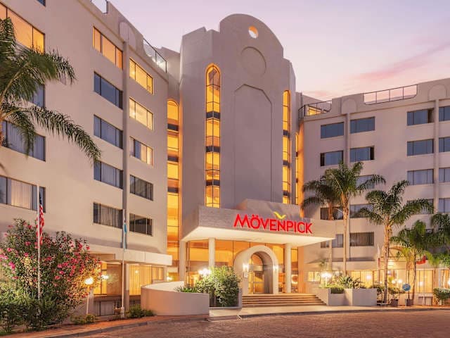 Safari Court Hotel Ansicht 2